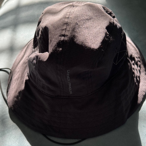 Under Armour Bucket Hat - Picture 1 of 7